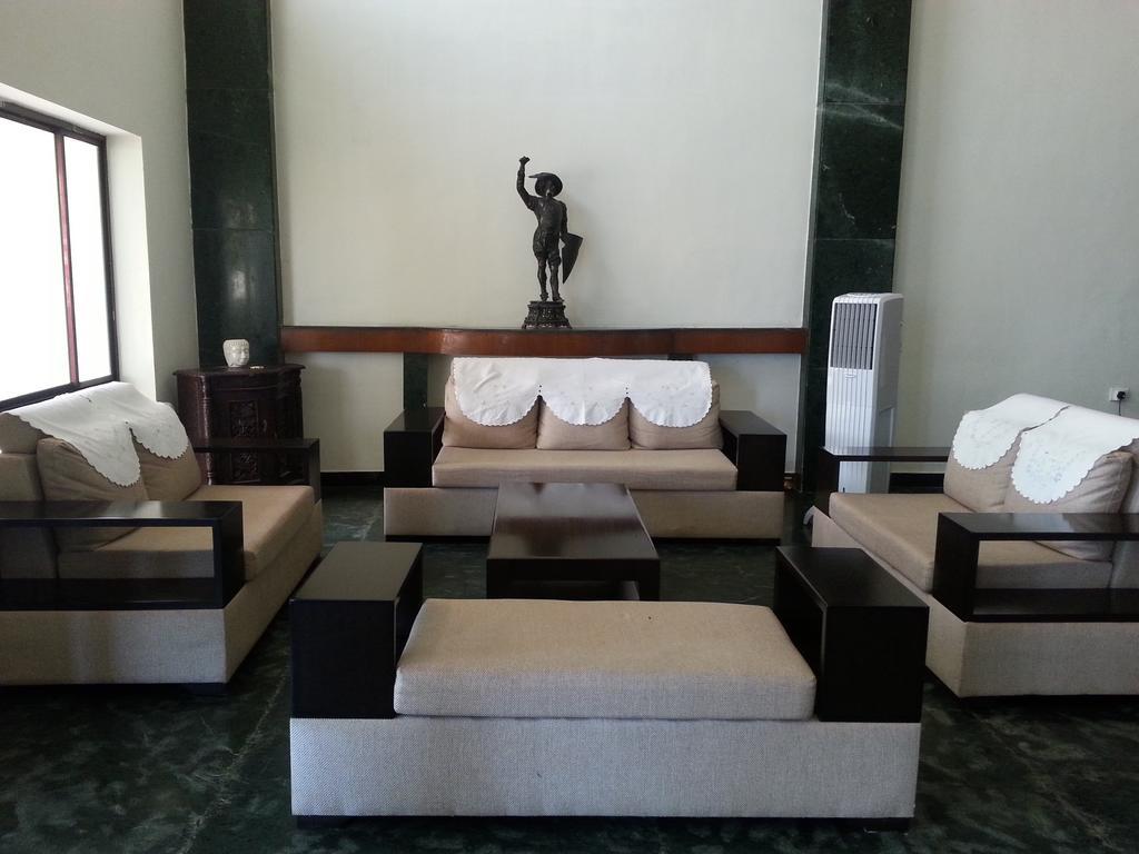 Paramount Inn Sriperumbudur Экстерьер фото